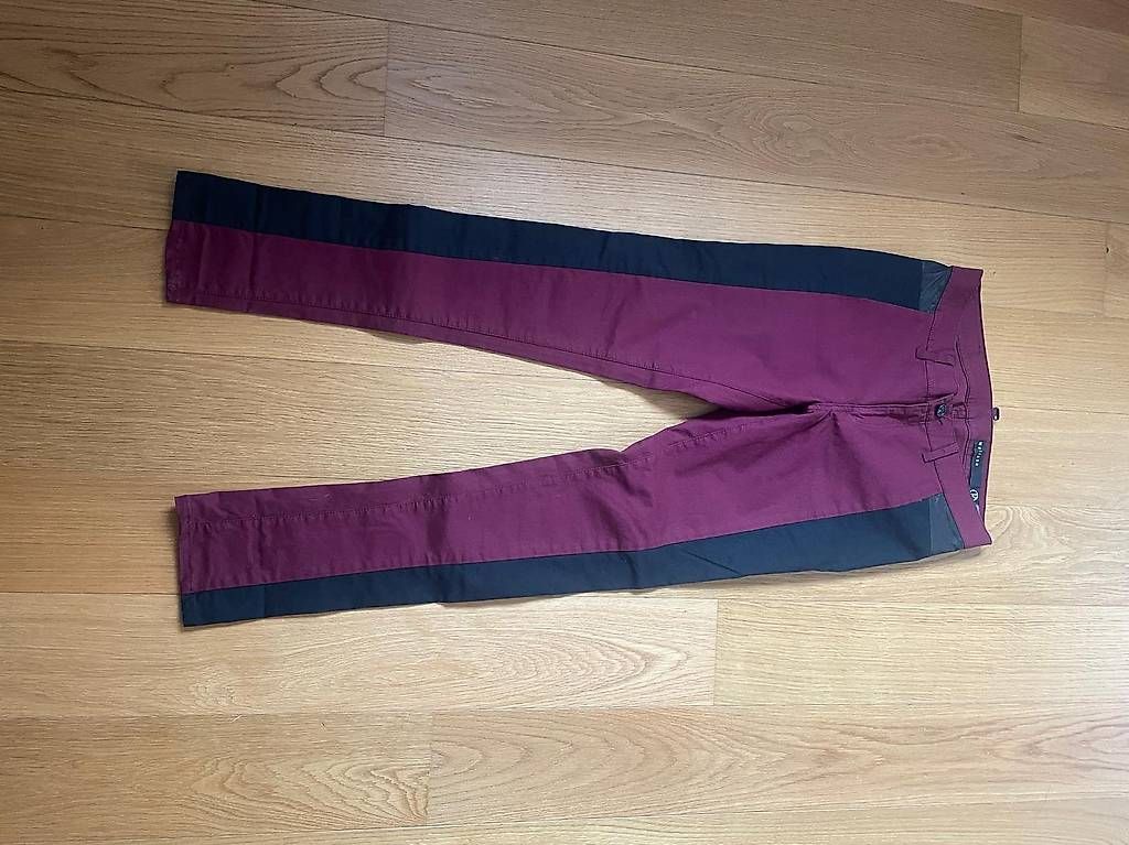 Hosen: Figurbetonte Hose – Gebraucht aus Kirchdorf AG von Powhatan