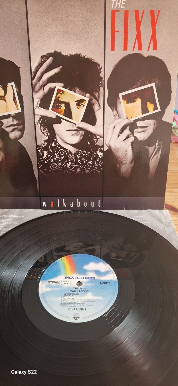 Dischi in vinile: The Fixx – Walkabout – Usato da Yvonand venduto da RF-VINYL