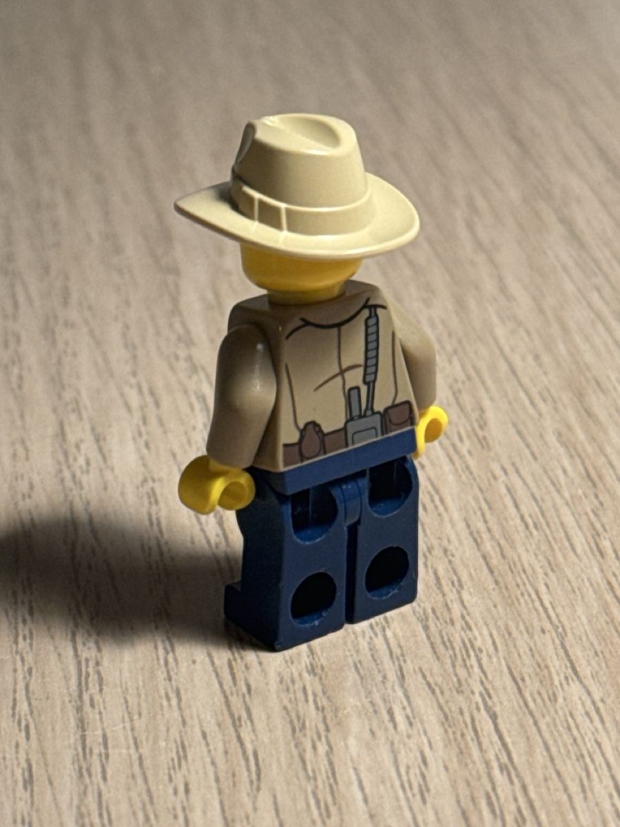 Lego Statuette: Lego Minifigur Sheriff – Usato da Neuhausen am Rheinfall venduto da mic_m9bp 1