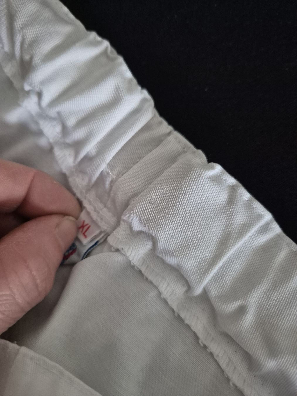 Pantalons: Weisse Hose Grösse XL – D'occasion à Langenthal par Polarisstern 2