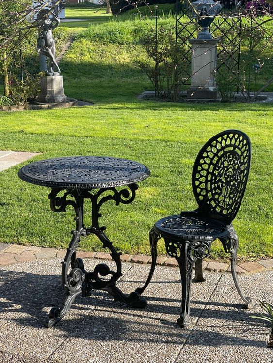 Englische Stil-Gartenmöbel aus Aluguss - massiv - schwarz | Kaufen auf ...