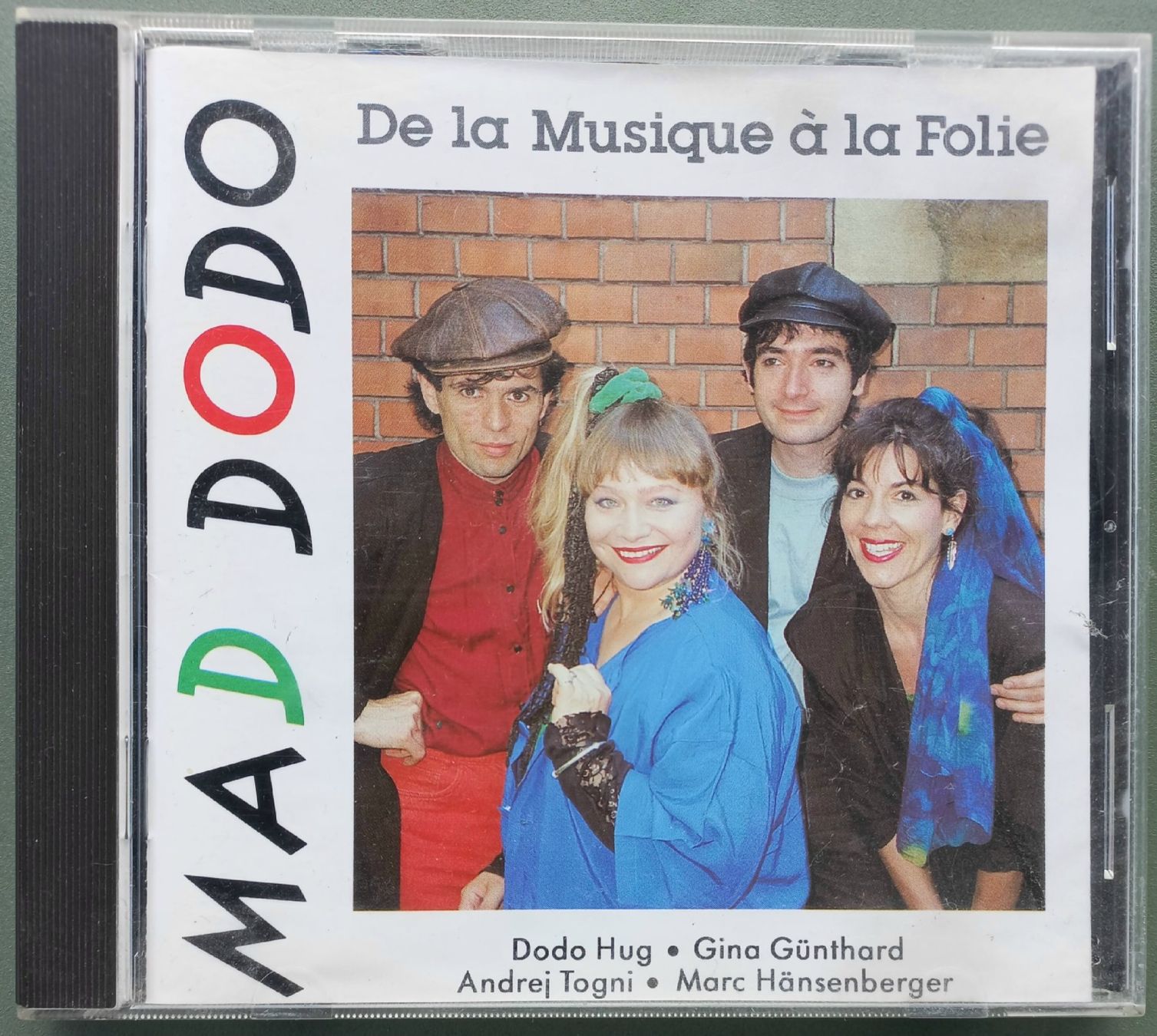 CD: CD - Mad Dodo - Dodo Hug - CH – Usato da Niederuzwil venduto da lubimaja