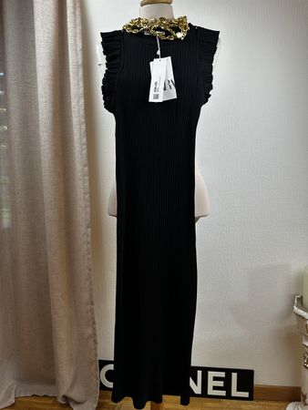 Robe ZARA noire taille XS avec étiquette neuve