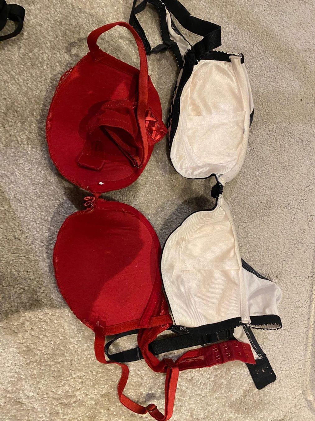 Altra biancheria intima: 2 BH 75 B – Usato da Liestal venduto da aarroon