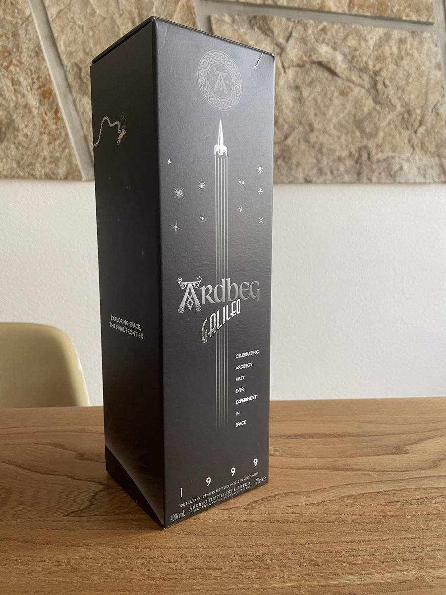 Ardbeg Bevande alcoliche: Ardbeg Galileo – Nuovo e nell'imballaggio originale da Neuchatel venduto da D9z2 3