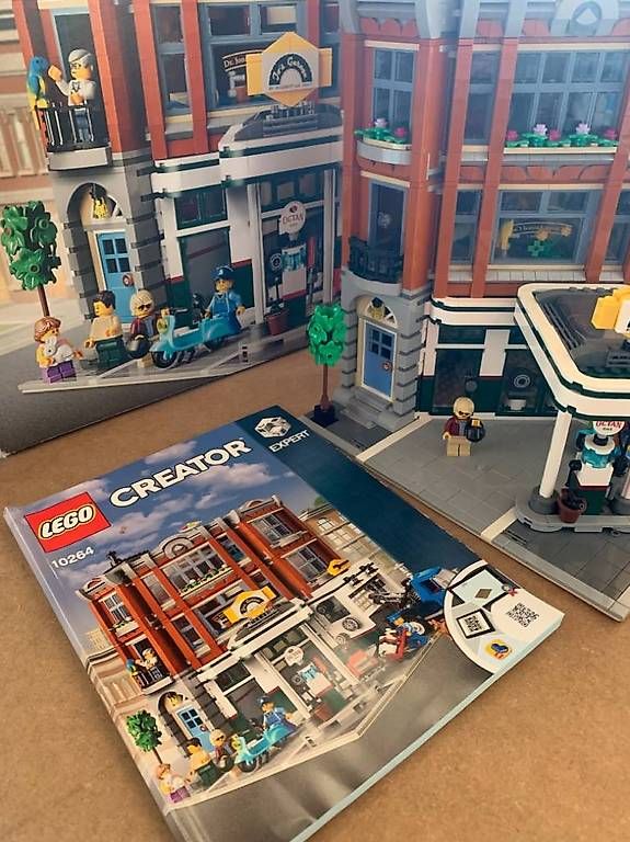 Baukästen: Lego creator 10264 – Gebraucht aus Courroux von SYSTEMED1977 2