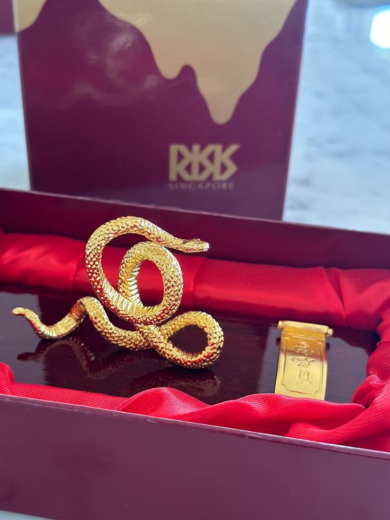 RISIS Chinese zodiac golden snake figurine Kaufen auf Ricardo