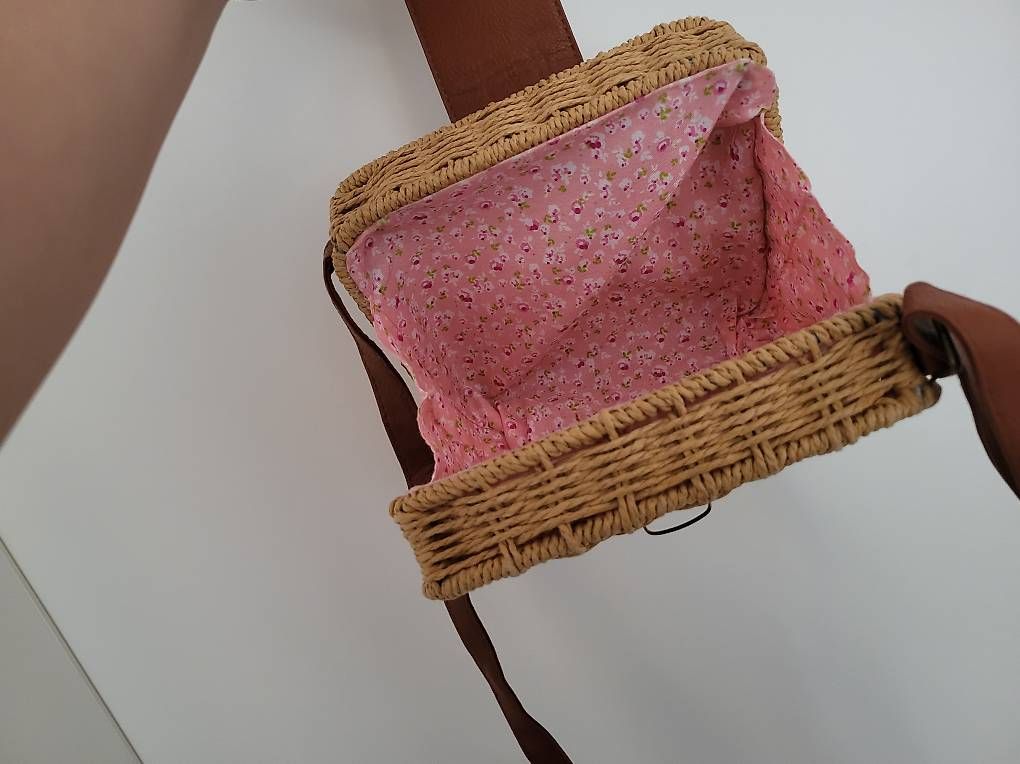 Borse da donna: Sac à main – Usato da Ecuvillens venduto da loloall 1