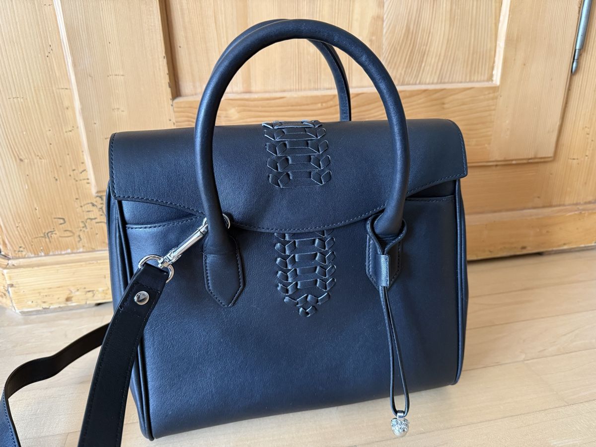 Navyboot Borse da donna: Navyboot Tasche Leder schwarz Neuwertig – Usato da Uster venduto da Schangnau87 5