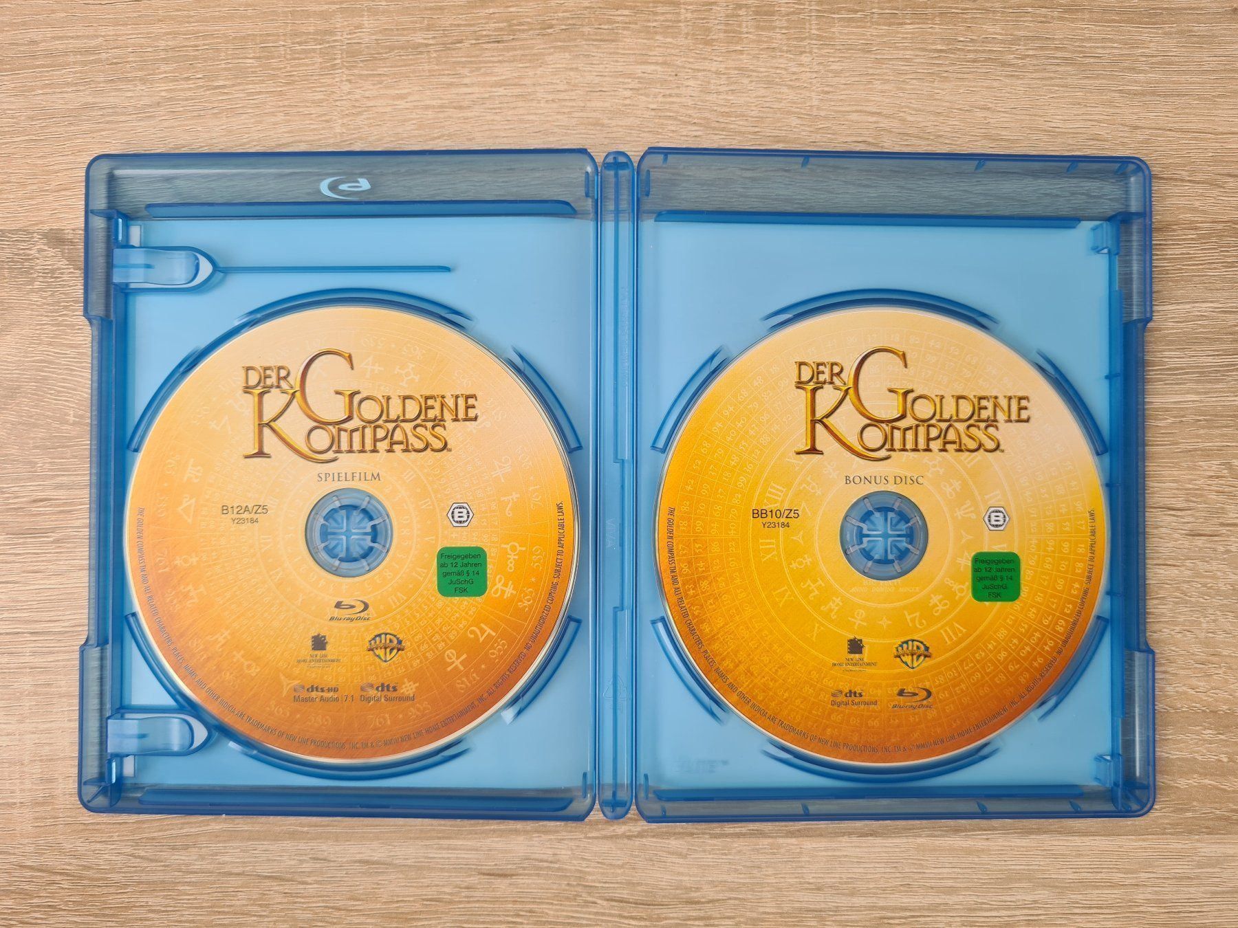 Tutti i DVDs: Der Golden Kompass (2 Disk) - Blu-ray – Usato da Carouge GE venduto da Franllo 3