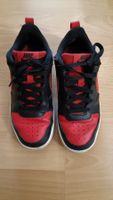 Damen Nike Schuhe / Sneakers Gr. 36