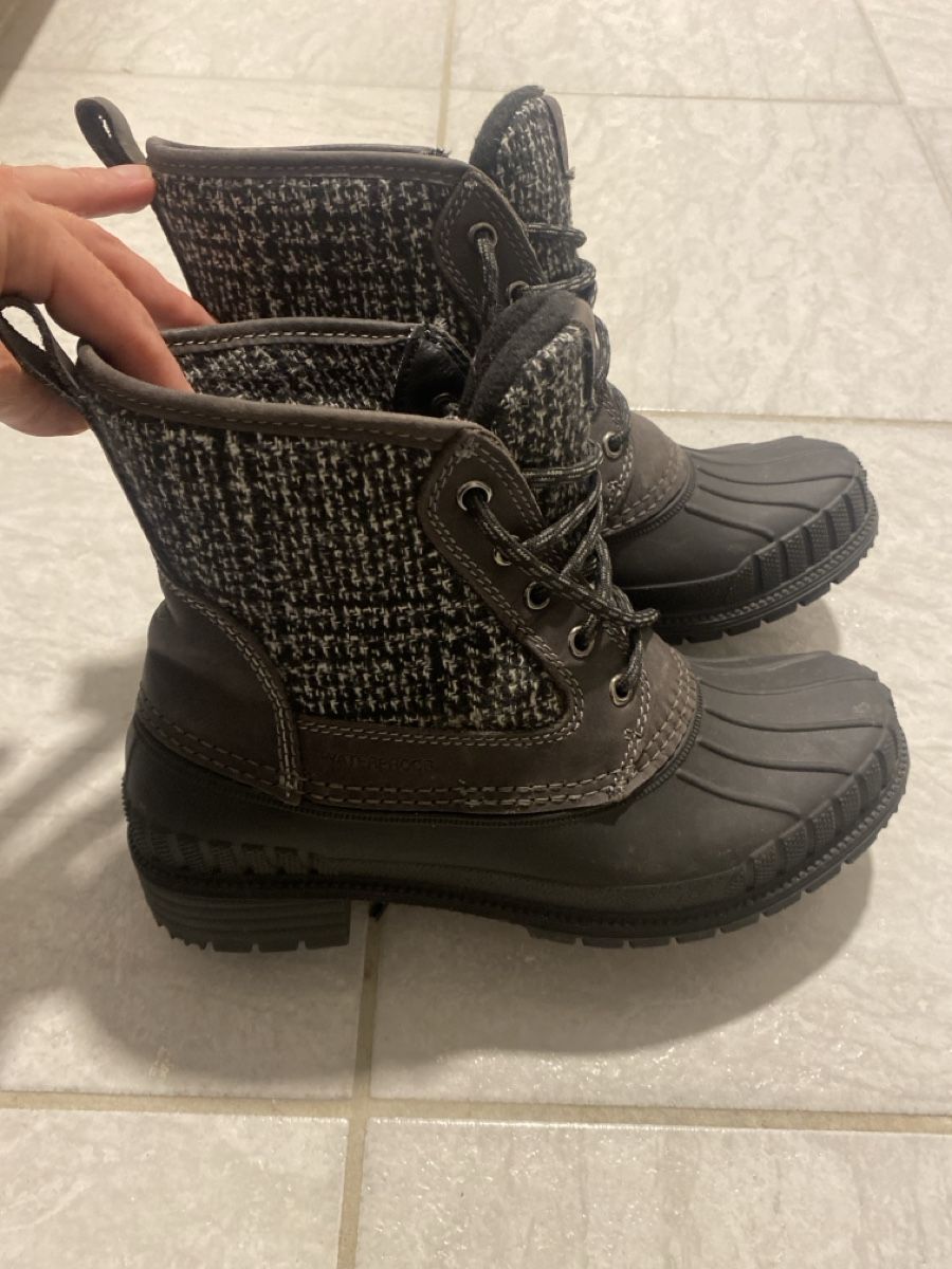 Chaussures femmes: Kamik Schuhe GR. 40 – D'occasion à Wangen b. Olten par janfon 1