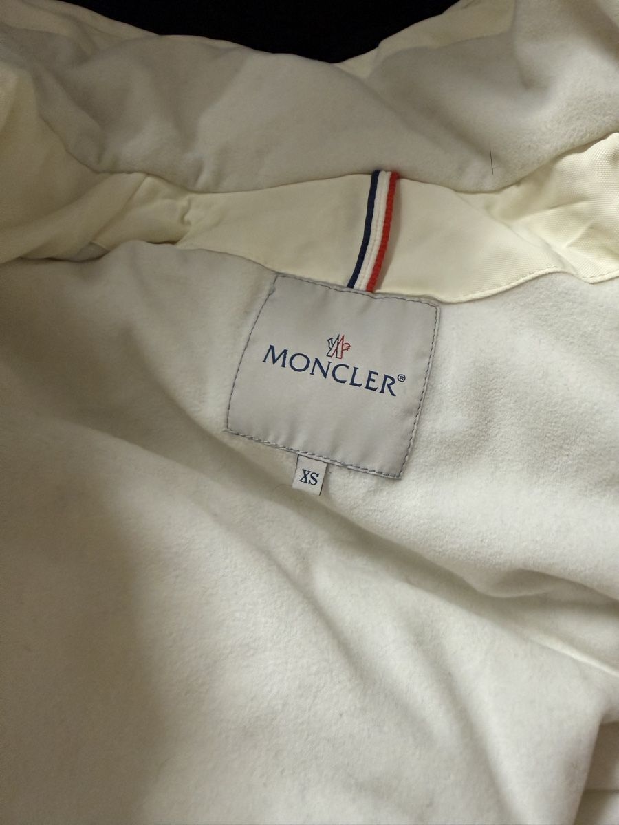 Moncler Giacche: Moncler Jacke – Usato da Zürich venduto da Kluxus 4