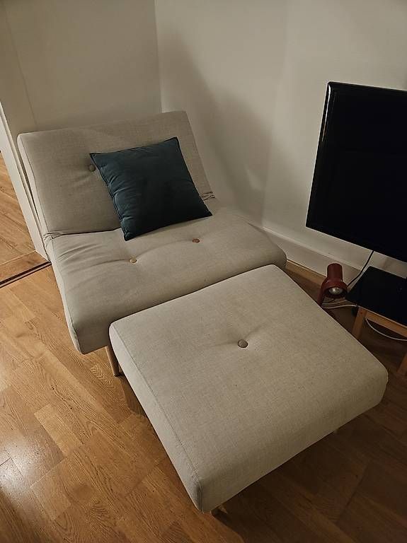 Fauteuils: Beiger Sessel mit Hocker – D'occasion à Zürich par Fips20 4
