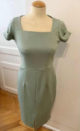 Robe élégante à vendre