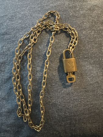 Original Louis Vuitton Schloss an Kette 50cm 