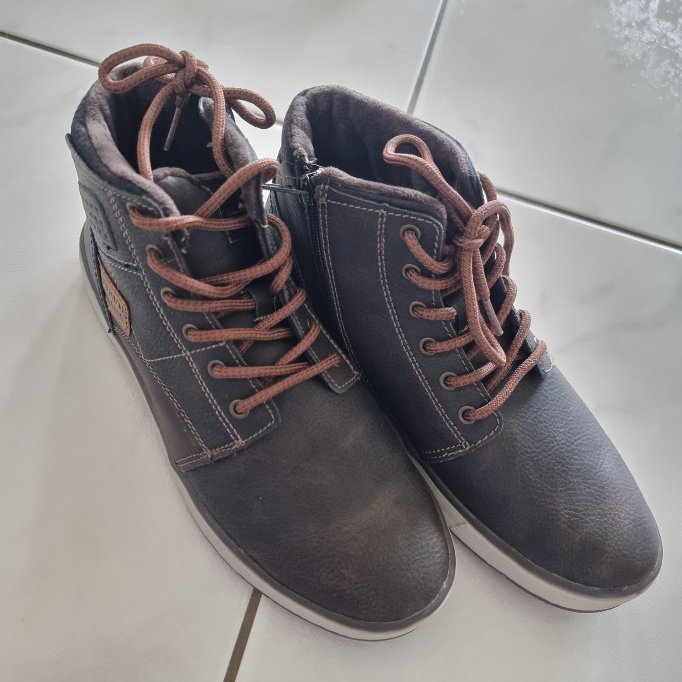 Scarpe da uomo: NEUE schöne Herren Winterschuhe Gr. 41 – Nuovo e nell'imballaggio originale da Arth venduto da Africa44