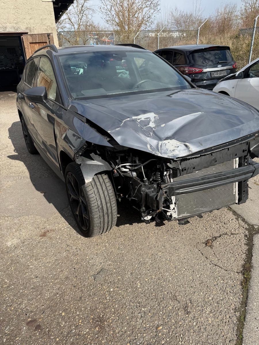 Seat Automobili: Seat Ateca 2023 25tkm Unfallfahrzeug – Difettoso da Belp venduto da Pat_csl7 4