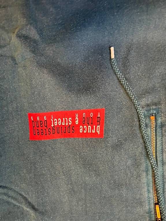 Maglioni & Felpe: Original Hoodie Pullover Bruce Springsteen Tour 1999 – Usato da Muttenz venduto da are_56yf 2