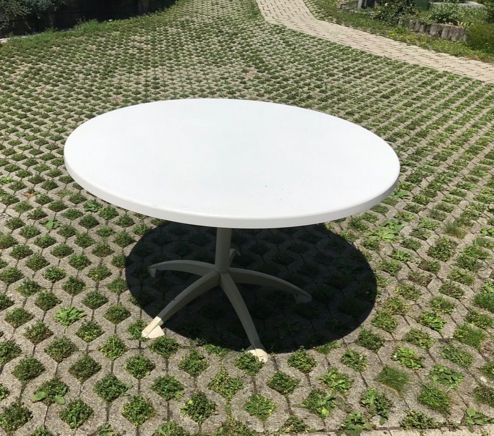 Schaffner Tavoli: Gartentisch rund  von Schaffner – Usato da Greifensee venduto da hanfbluete13