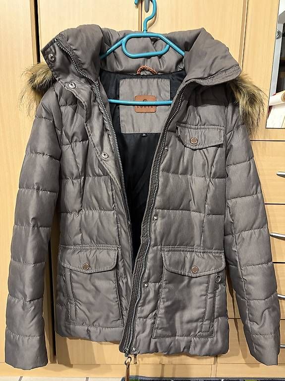 Vestes: Piumino LUHTA – D'occasion à Contra par Bluma02