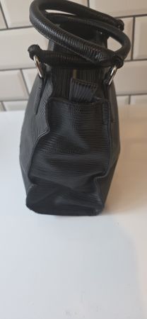 SAC À MAIN TRUSSARDI EN CUIR COULEUR NOIR 