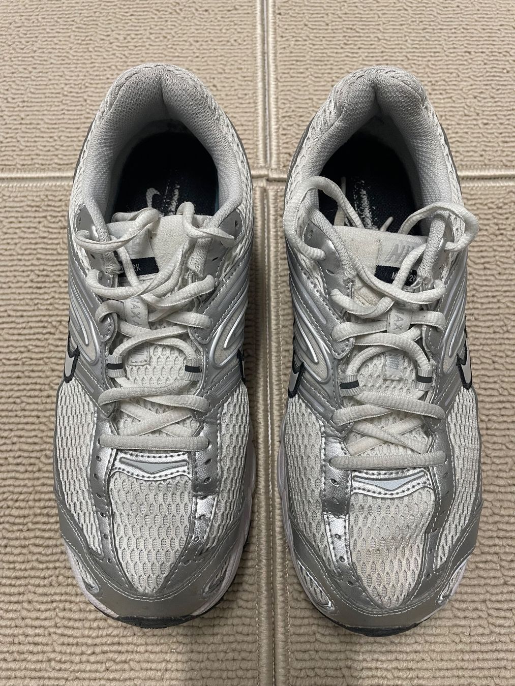 Nike Scarpe da donna: Nike Sneaker Damen weiss – Usato da Schaffhausen venduto da kon_9tj8