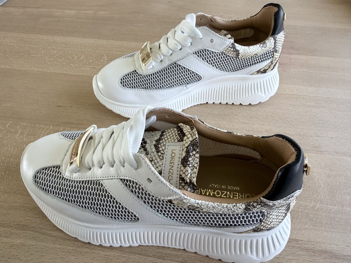 Scarpe da donna: Lorenzo-Mari Sneaker, Leder/Python-Optik, Gr. 36, neuwertig – Usato da Hosenruck venduto da esthilein71 5
