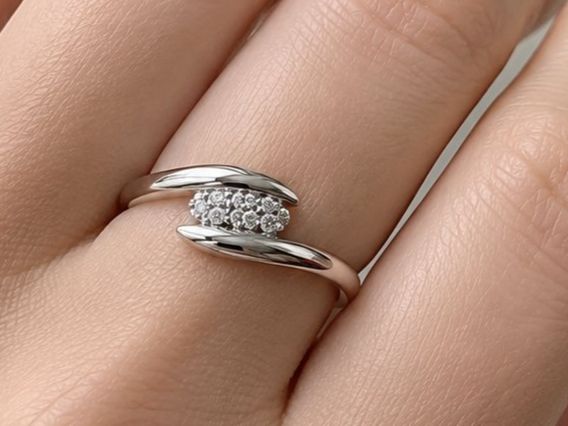 Ringe: Ring Weißgold 12 Diamanten – Neu und originalverpackt aus Hemmental von 18kGold