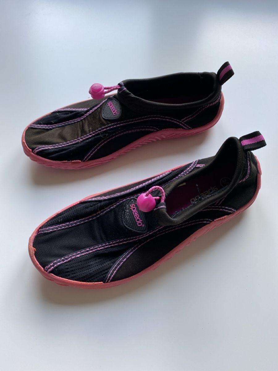 Speedo Scarpe per ragazze: Chaussure d’eau Speedo, taille 2/3 – Usato da Corcelles NE venduto da Hugo_W 1