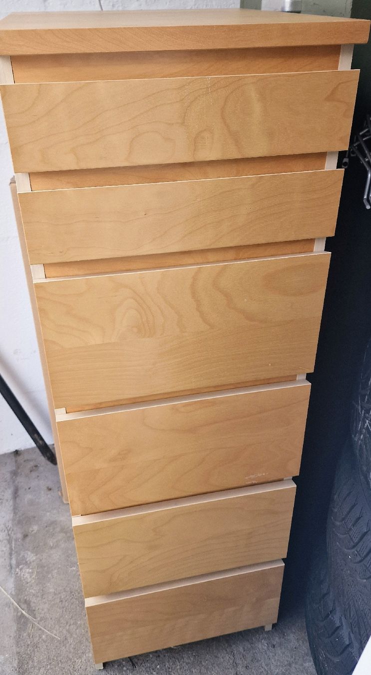 Cassettiere: IKEA Kommode mit 6 Schubladen und Spiegel hellbraun – Usato da Muri AG venduto da MrsRami