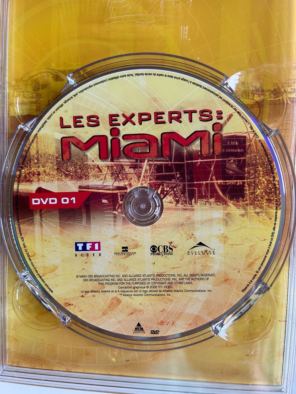Alle DVDs: LES EXPERTS MIAMI SAISON 2 ÉPISODES 13 À 24 – Gebraucht aus St-Cierges von Crisi53 2