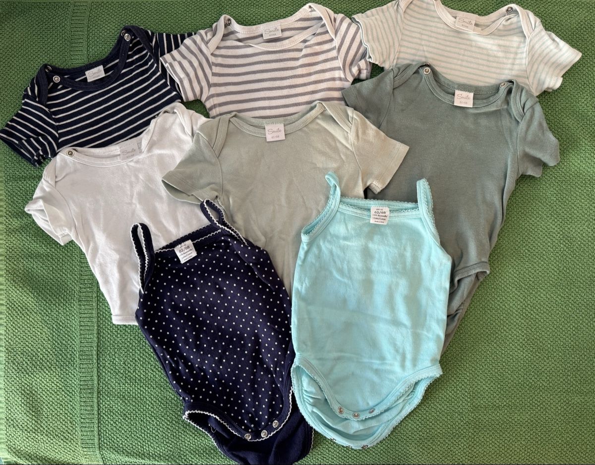 Lotti di vestiti: Sommerbodys Grösse 62/68 – Usato da Horgen venduto da ButterflyH0102