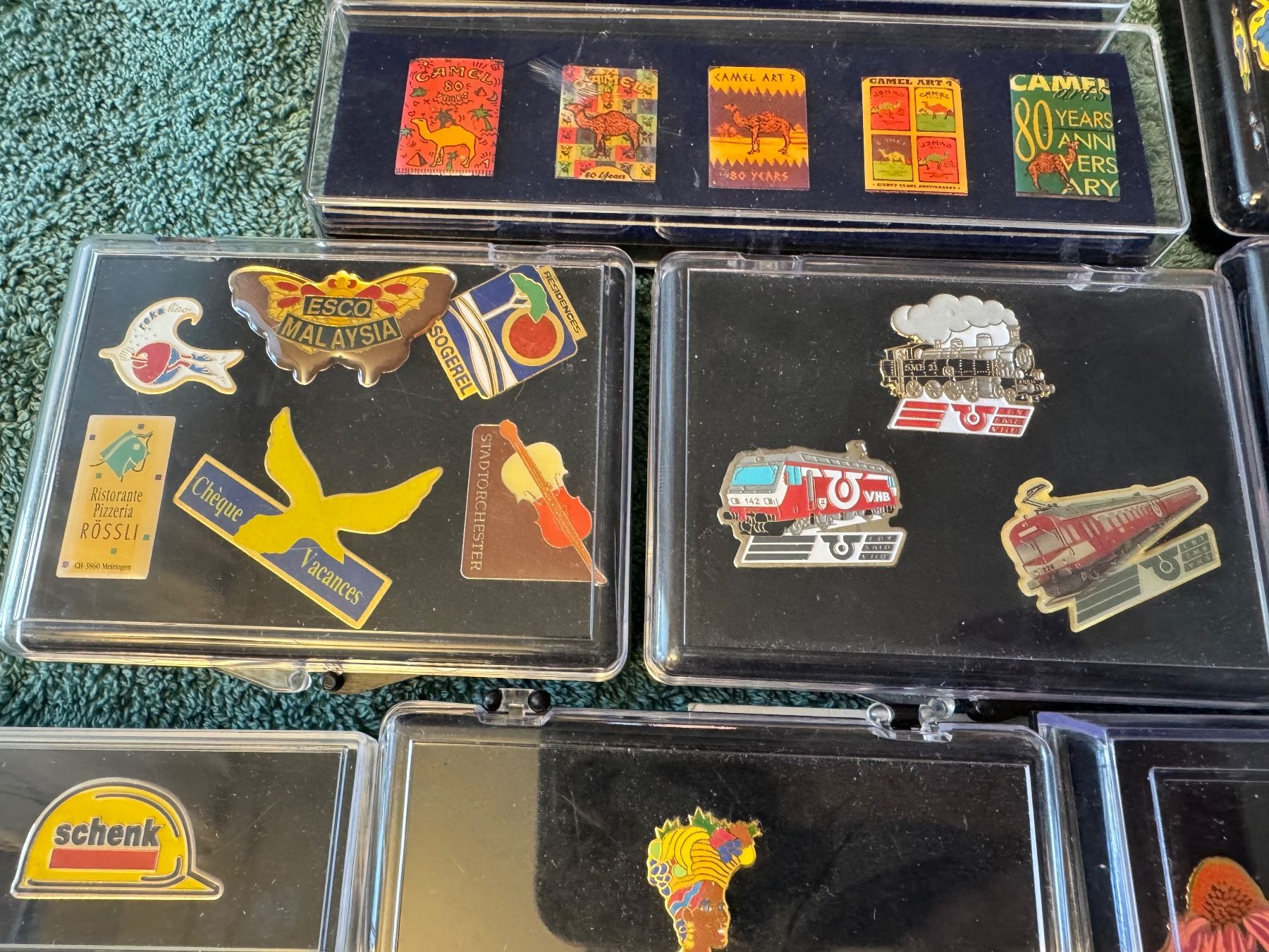 Anhänger: Pin- Sammlung#1 – Gebraucht aus Kestenholz von cvx_889vv 2