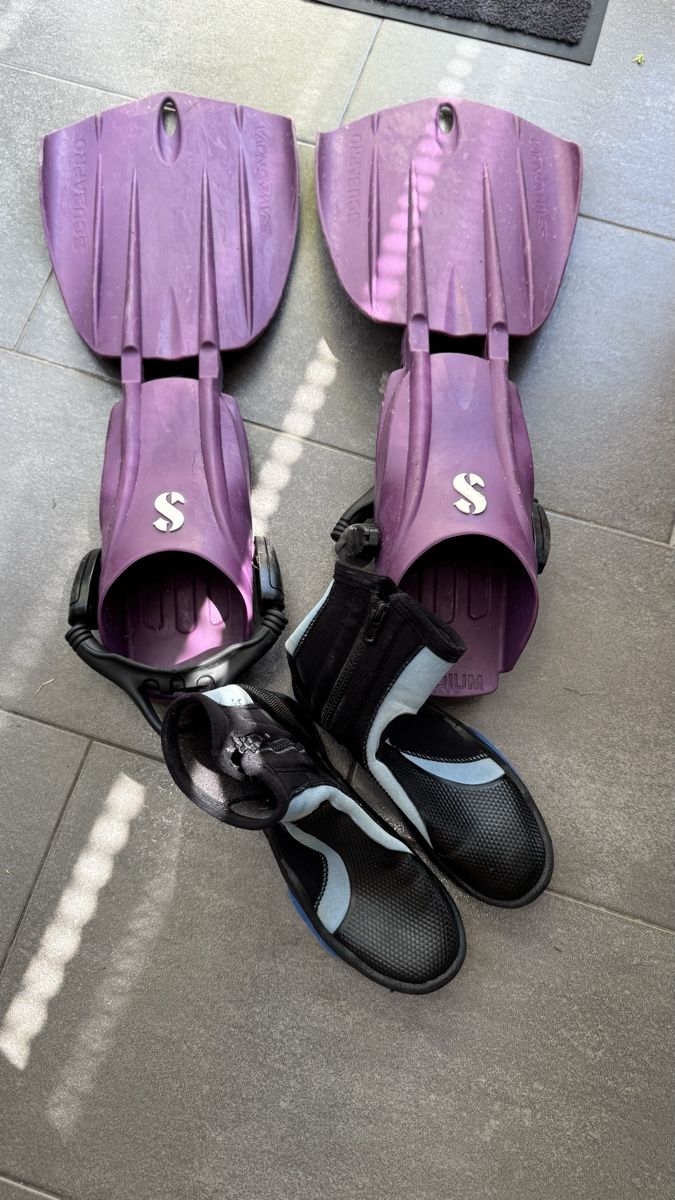 Scubapro Pinne, Maschere & Boccagli: Palmes Scubapro  et chaussons – Usato da La Conversion venduto da Muscaris