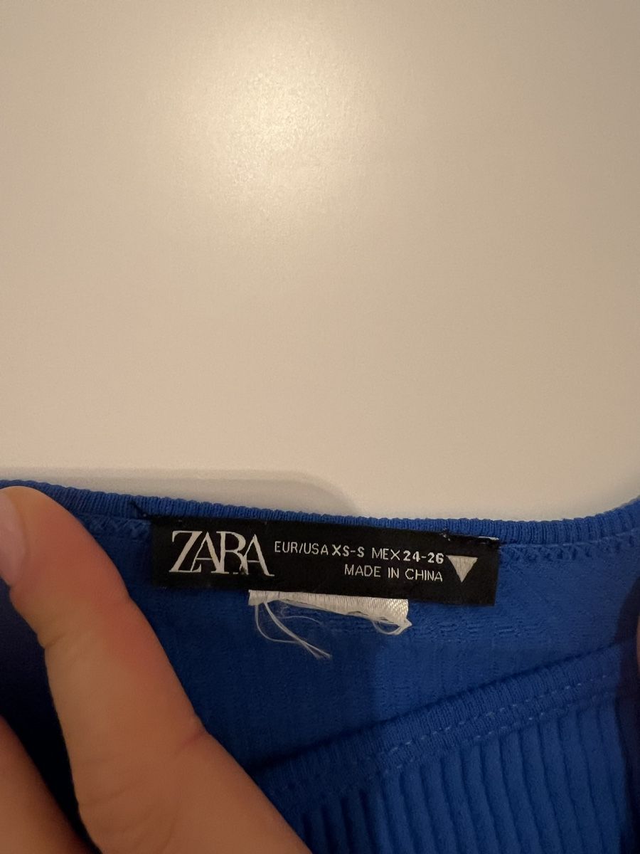 Zara Top: blaues Tanktop Zara – Usato da Erlenbach venduto da paulina.rad 1