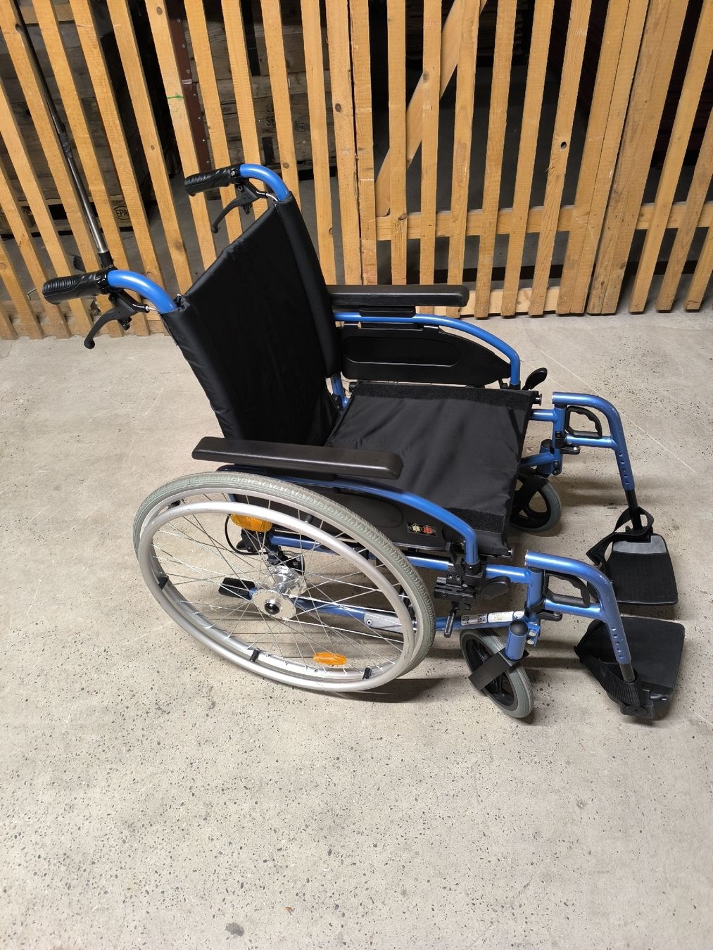 Rollstühle: Rollstuhl PyroStart+ Sitzbreite 46cm – Gebraucht aus Allschwil von BezoBezo 4