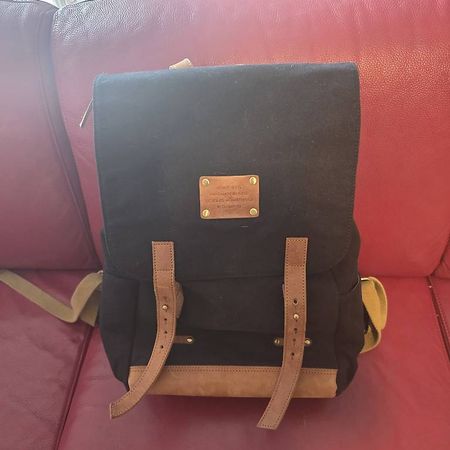 Rucksack neuwertig
Neuwertig.
Abholung oder Versand möglich.