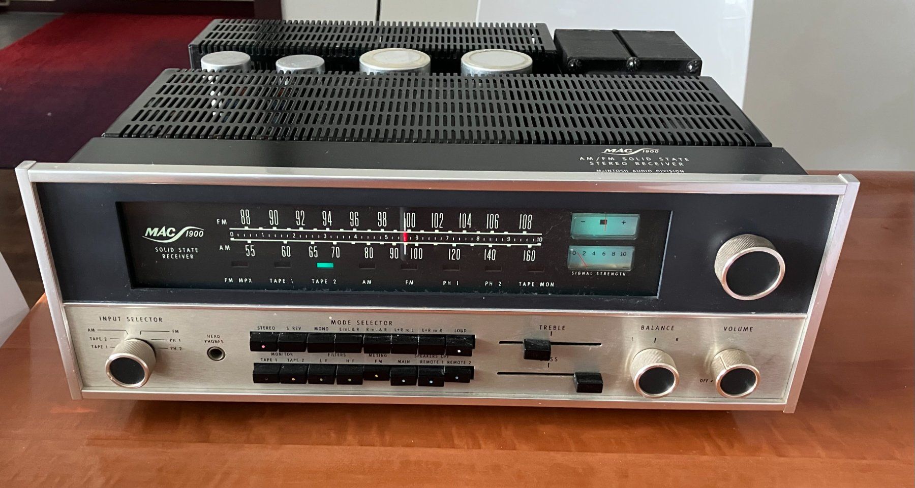 McIntosh Amplificatori: McIntosh MAC 1900 Stereo Receiver – Usato da Zug venduto da Parabens