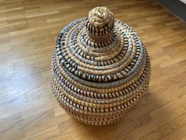 Panier africain traditionnel à couvercle, tissé à la main
