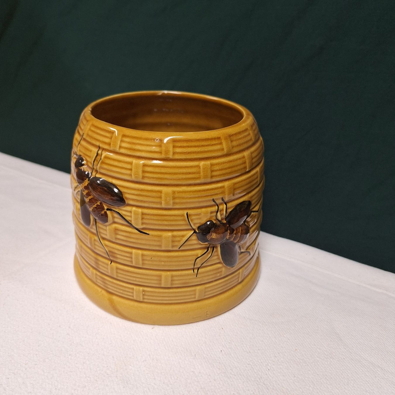 Pentole: Herziger Bienen Topf – Usato da Winterthur venduto da Goldpipau 2