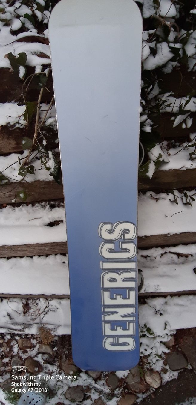 Boards: Snowboard GenericsTRUE inkl.Bindung,Boots Head Gr.40,Tasche – Gebraucht aus Safenwil von ang_x8dm