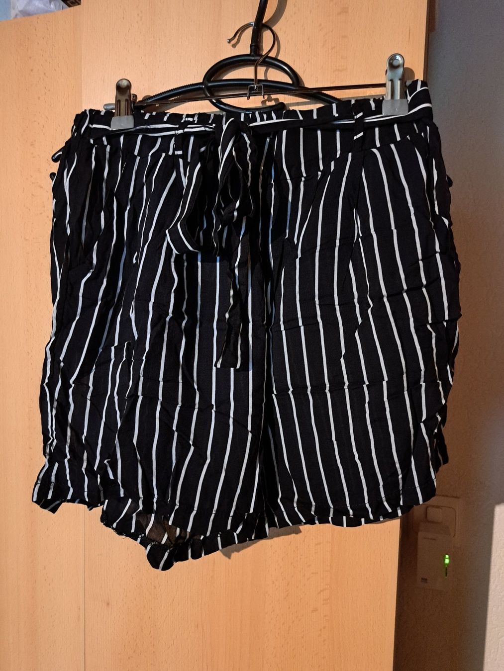 Hosen: Short fluide – Gebraucht aus Berlens von luc_2c79