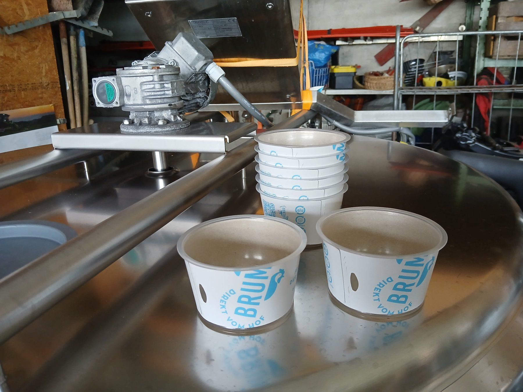 Contenitori & Simili: Becher Joghurtbecher – Nuovo e nell'imballaggio originale da Wittenbach venduto da Zenturio