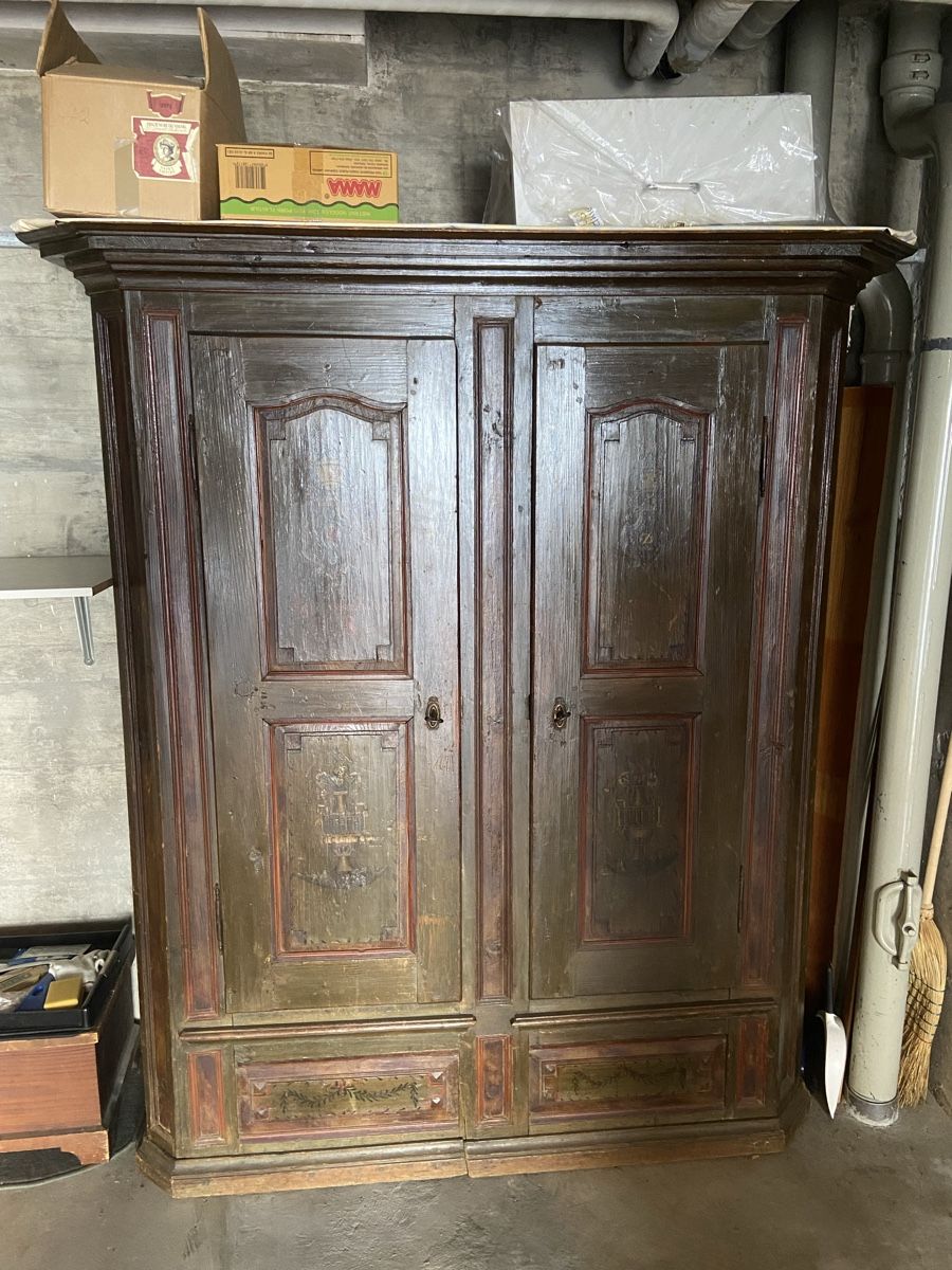 Armadi: Antiker Bauernschrank – Usato da Reinach BL venduto da LC22