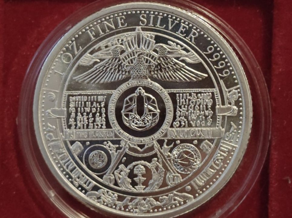 Tutti le monete: 1Oz. 999Ag 2023 "Artificial intelligence" Tschad 5000 Franc – Nuovo (secondo la descrizione) da Biel/Bienne venduto da underdogs