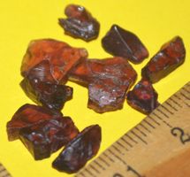 Mineralien Set L-3410 – Rhodolith Granat Rohedelstein 10 Stk