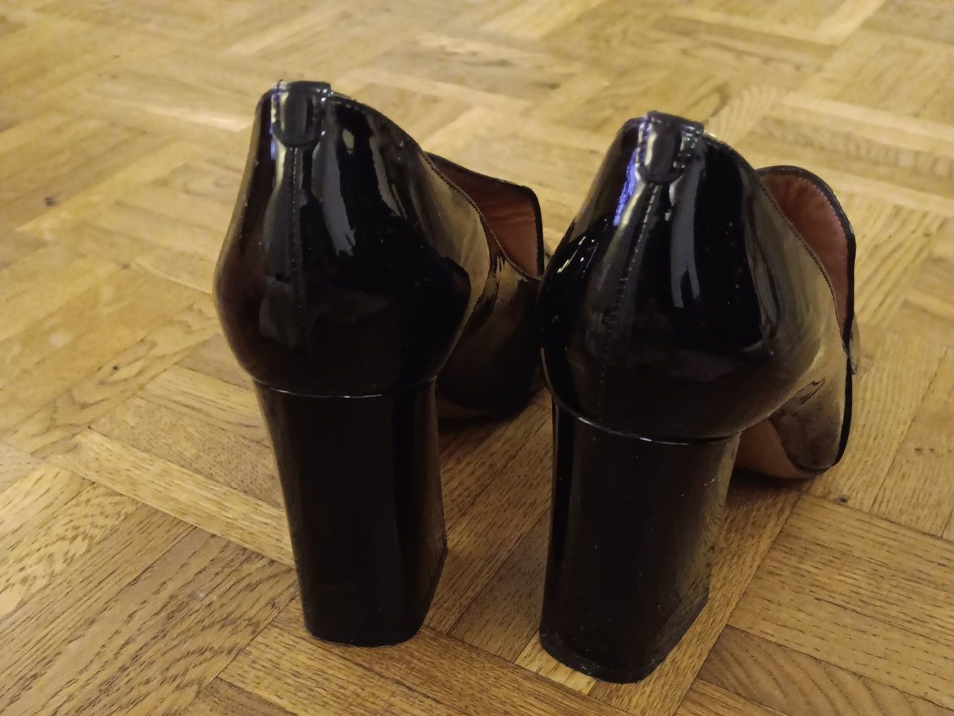Bally Damenschuhe: Bally Lackleder Pumps – Gebraucht aus Suhr von fah_95vt 3