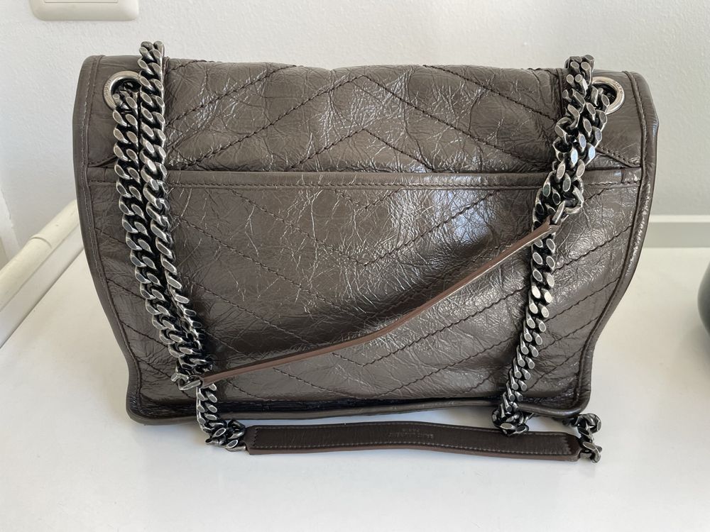Saint Laurent Taschen für Damen: Saint Laurent mittelgrosse Niki Tasche Braun – Gebraucht aus Unterengstringen von pacha2013 2