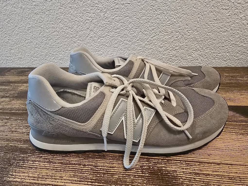 Herrenschuhe: New Balance Sneaker  Grau  Grösse 46.5 – Gebraucht aus Solothurn von gaming1975 1